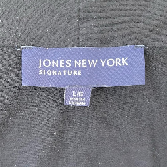 Jones New York Signature black shirt - Picture 6 of 8